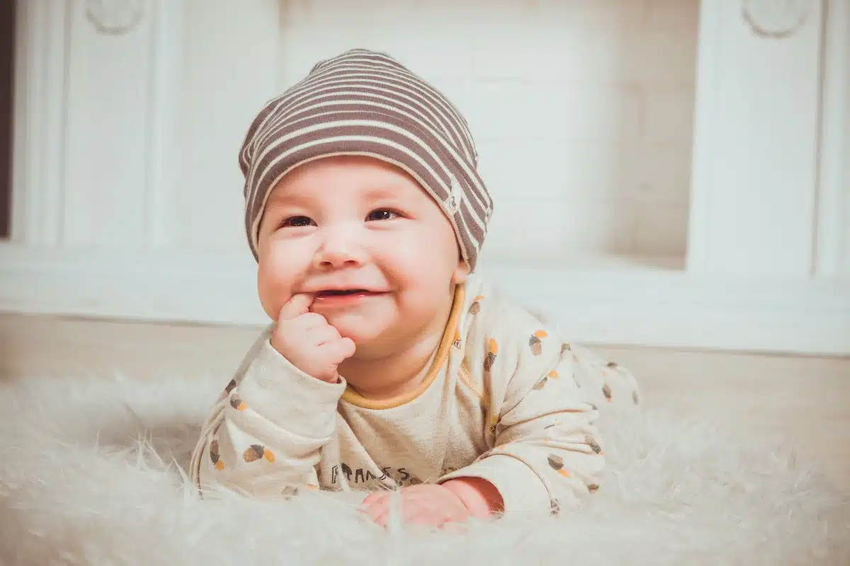enfant souriant