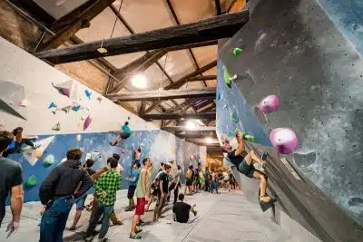 Les meilleures salles d'escalade pour enfants à Lille